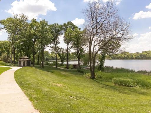 1900 Rush Lake Trail, 126, Saint Paul, MN 55112