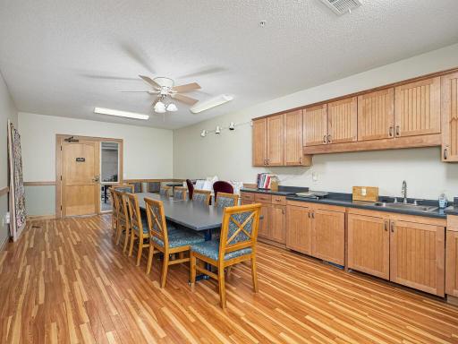 Large craft room to work on your project or just hang out.