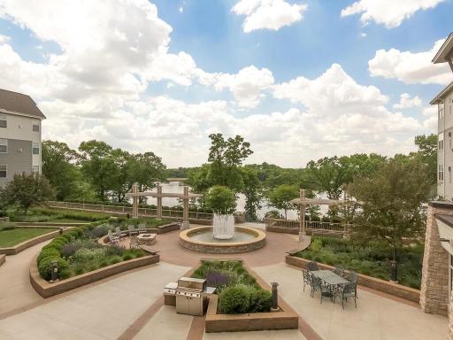 1900 Rush Lake Trail, 126, Saint Paul, MN 55112