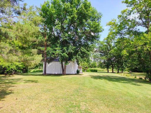 detached garage~2.jpg