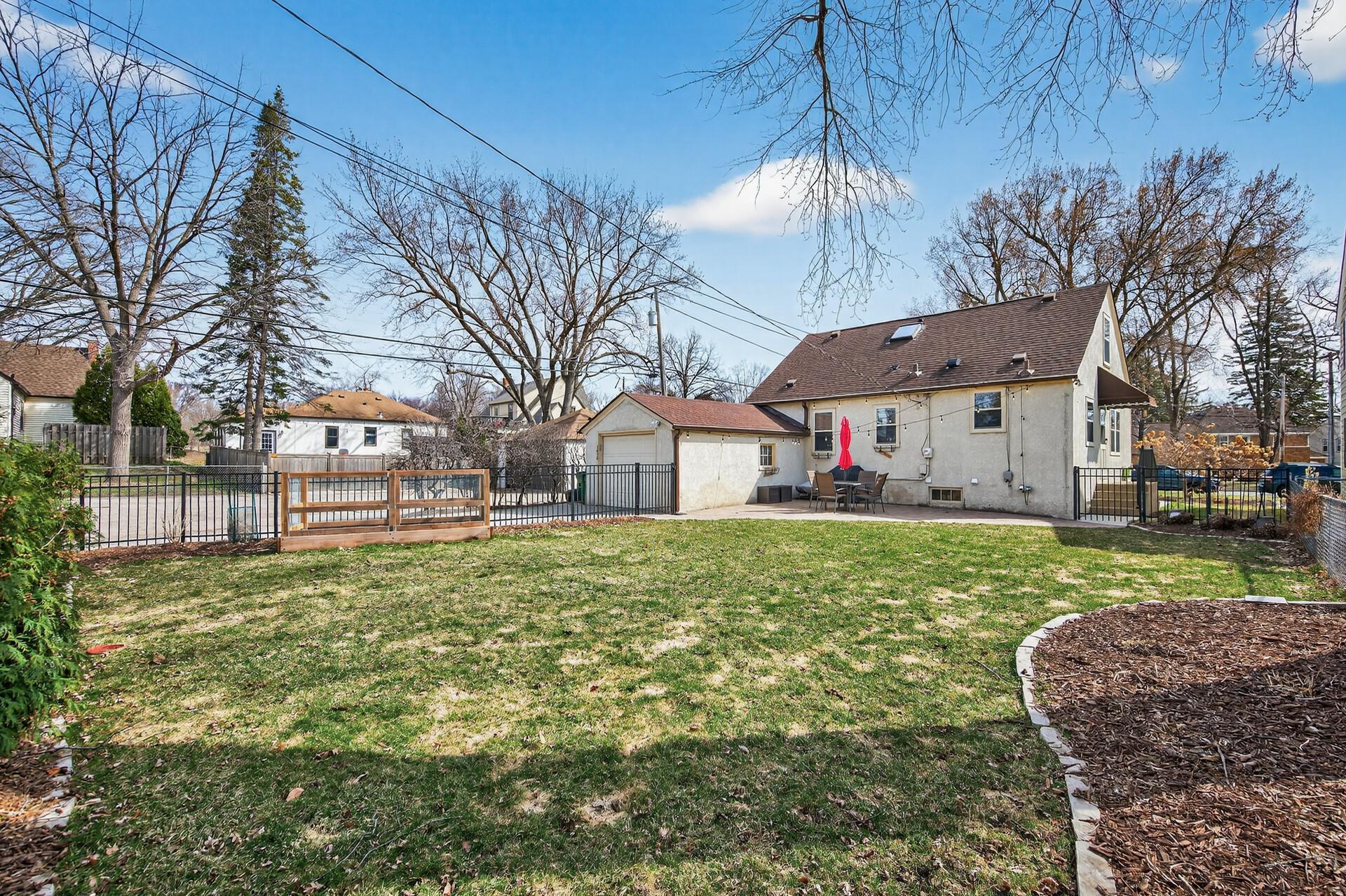 Plenty of space for gardening and fun in this sunny yard