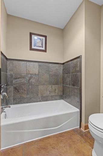 2818 134th Avenue NE, Andover, MN 55304