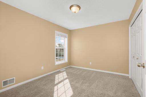 2209 St Johns Place, Woodbury, MN 55129