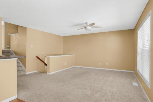 2209 St Johns Place, Woodbury, MN 55129