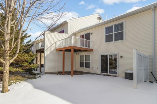 2209 St Johns Place, Woodbury, MN 55129