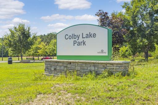 2209 St Johns Place, Woodbury, MN 55129