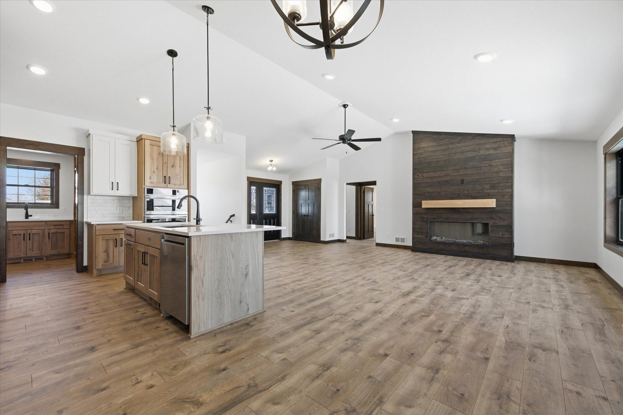 11-3408 Granite Way S, Saint Cloud, MN 56301_10.jpg