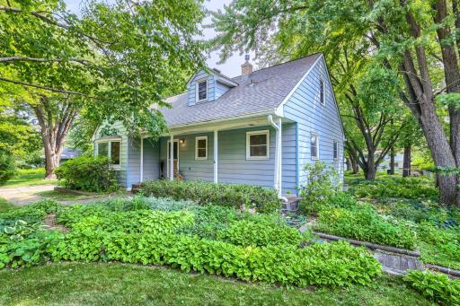 3010 Fairview Avenue N, Roseville, MN 55113
