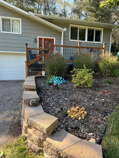 Front deck and retaining wall recently updated.