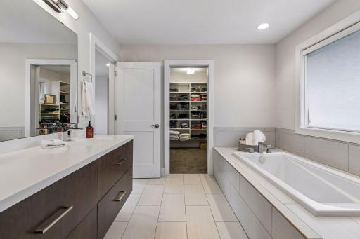 4512 Beard Avenue S, Minneapolis, MN 55410