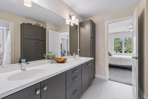 4512 Beard Avenue S, Minneapolis, MN 55410