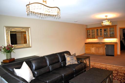 10726 Lyndale Bluffs Trail, Minneapolis, MN 55420