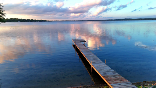 604 S Shore Drive, Detroit Lakes, MN 56501
