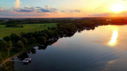604 S Shore Drive, Detroit Lakes, MN 56501