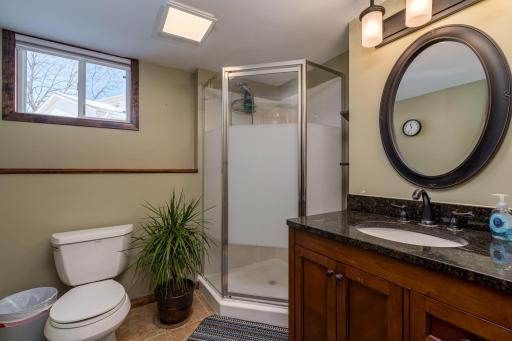 2712 E Main Street, Mankato, MN 56001
