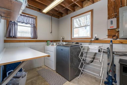 2712 E Main Street, Mankato, MN 56001