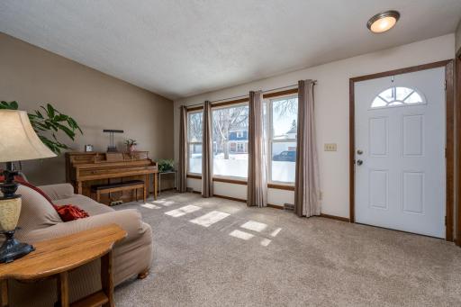 2712 E Main Street, Mankato, MN 56001