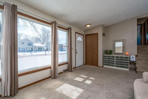 2712 E Main Street, Mankato, MN 56001