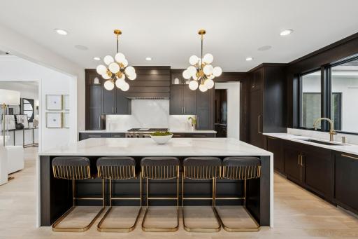 18780 Minnetonka Boulevard, Wayzata, MN 55391