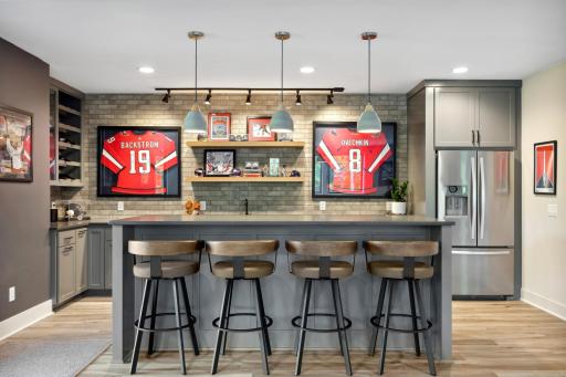 18780 Minnetonka Boulevard, Wayzata, MN 55391