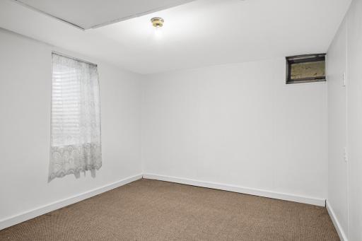 1709 Field Avenue, Saint Paul, MN 55116