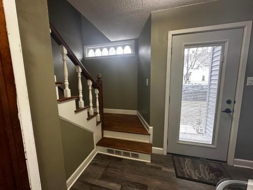 806 E Lincoln Avenue, Montevideo, MN 56265