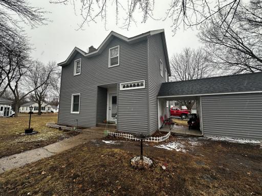 806 E Lincoln Avenue, Montevideo, MN 56265