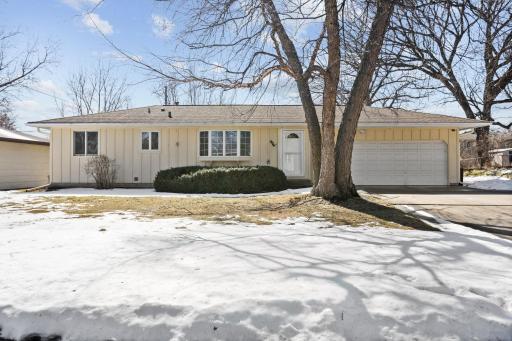 3906 Mica Trail, Saint Paul, MN 55122