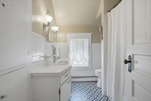315 S Dakota Avenue, New Richmond, WI 54017