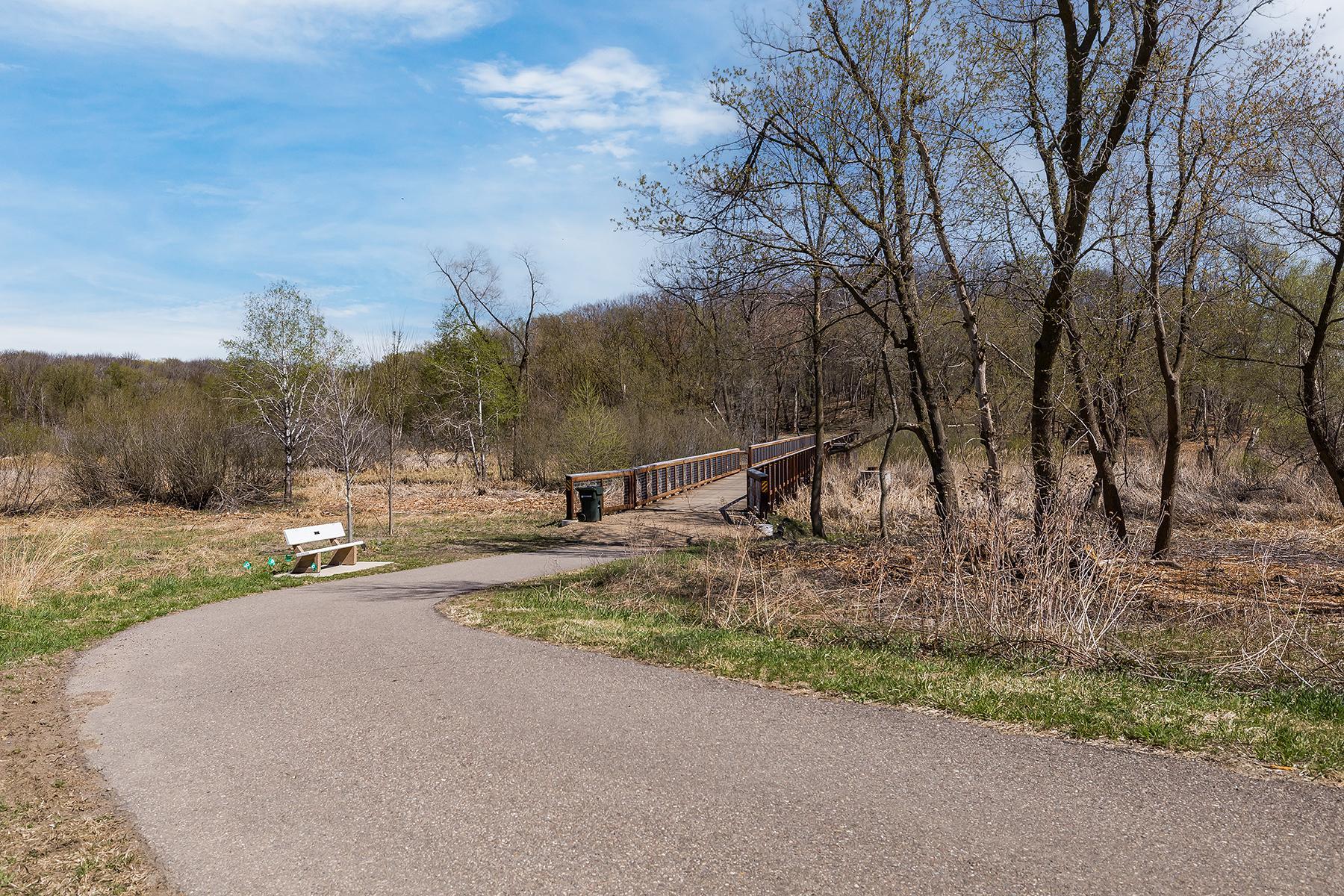 web_walking paths.jpg
