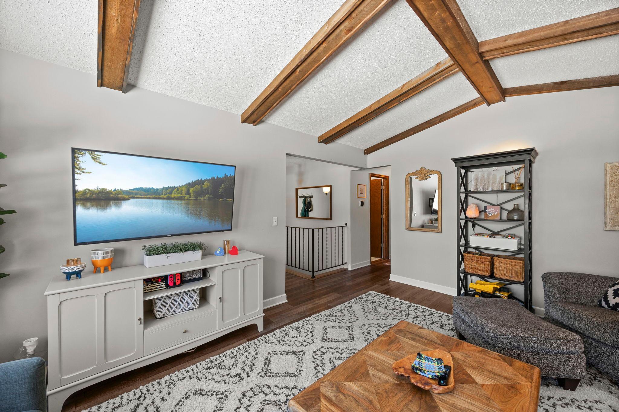 Other view of the living room