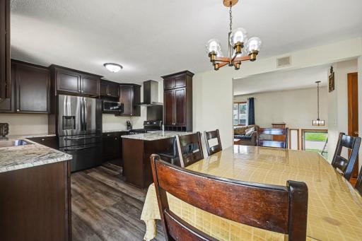 536 Riviera Drive, Saint Paul, MN 55112