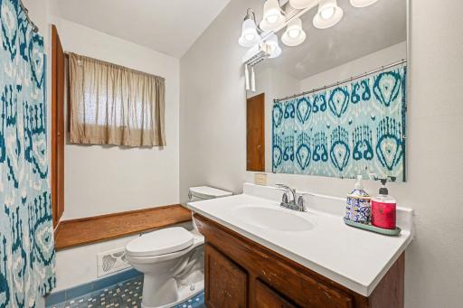 536 Riviera Drive, Saint Paul, MN 55112
