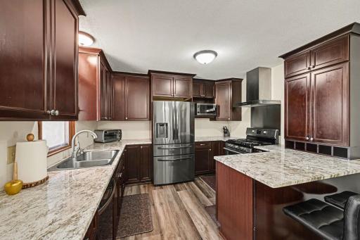 536 Riviera Drive, Saint Paul, MN 55112