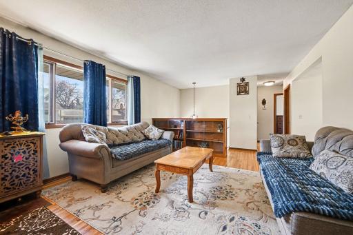 536 Riviera Drive, Saint Paul, MN 55112