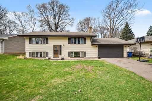 536 Riviera Drive, Saint Paul, MN 55112