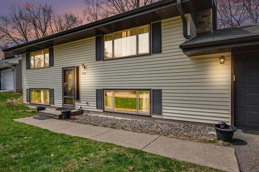 536 Riviera Drive, Saint Paul, MN 55112