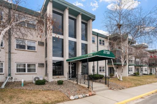 2730 Dale Street N, D214, Roseville, MN 55113