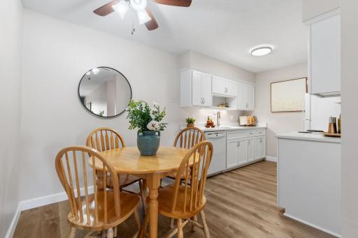 2730 Dale Street N, D214, Roseville, MN 55113