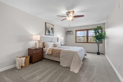 2730 Dale Street N, D214, Roseville, MN 55113