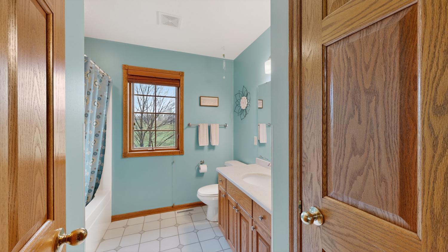 Upper full bath