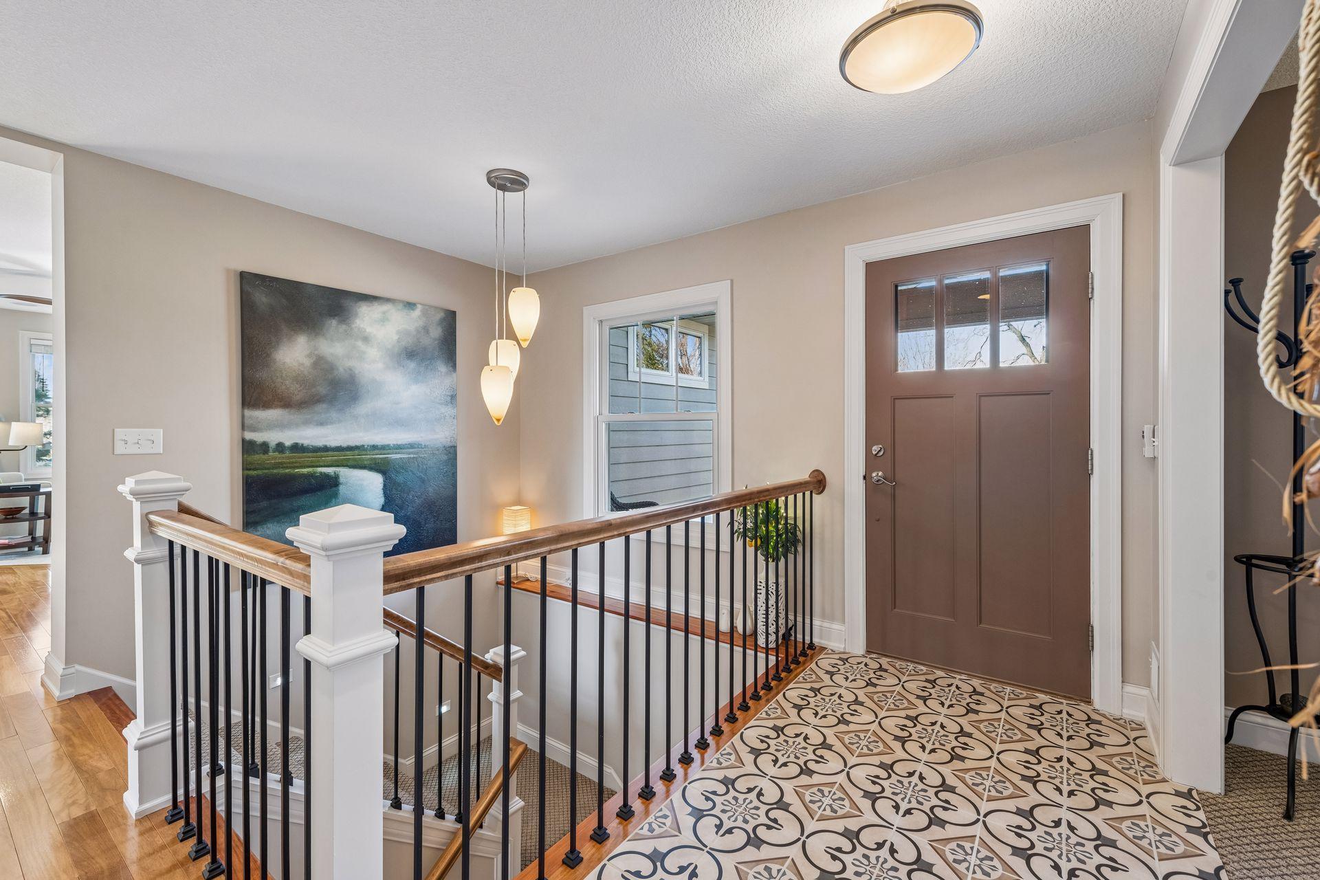 450 Willow Drive S. - main entry