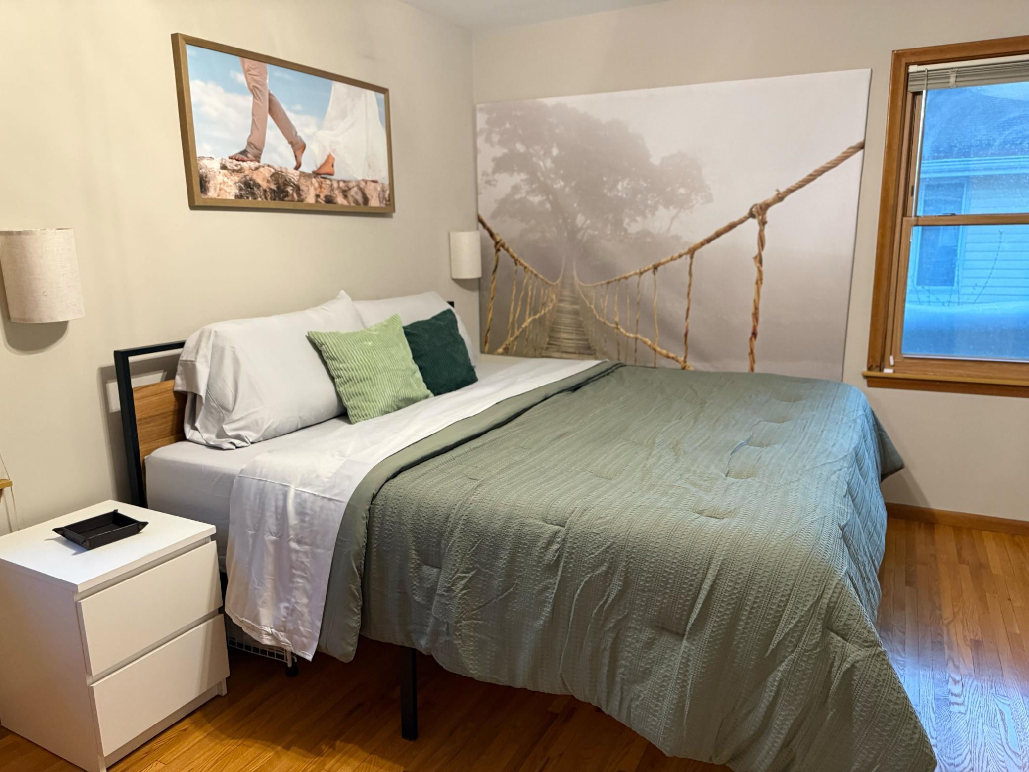 221 E 94th St - 4.jpg