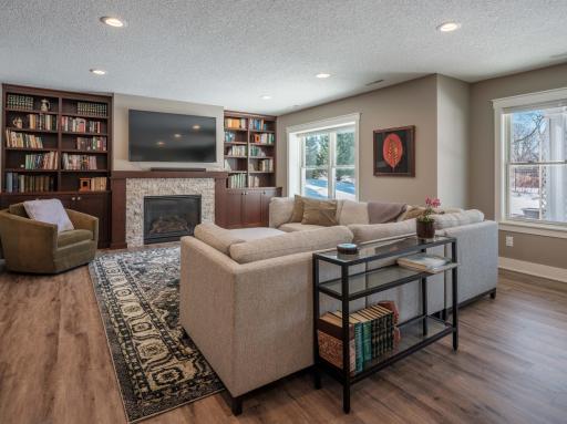 2482 Fieldstone Road SW, Rochester, MN 55902