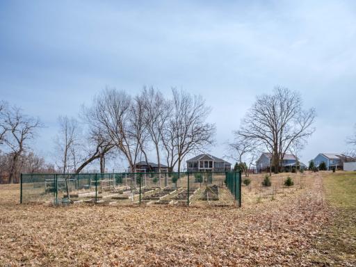 2482 Fieldstone Road SW, Rochester, MN 55902