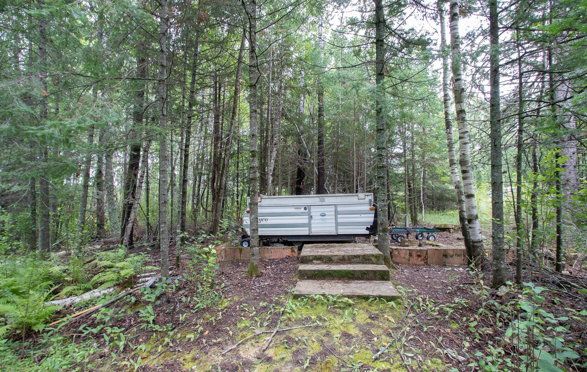 Camper Conveys with the Property