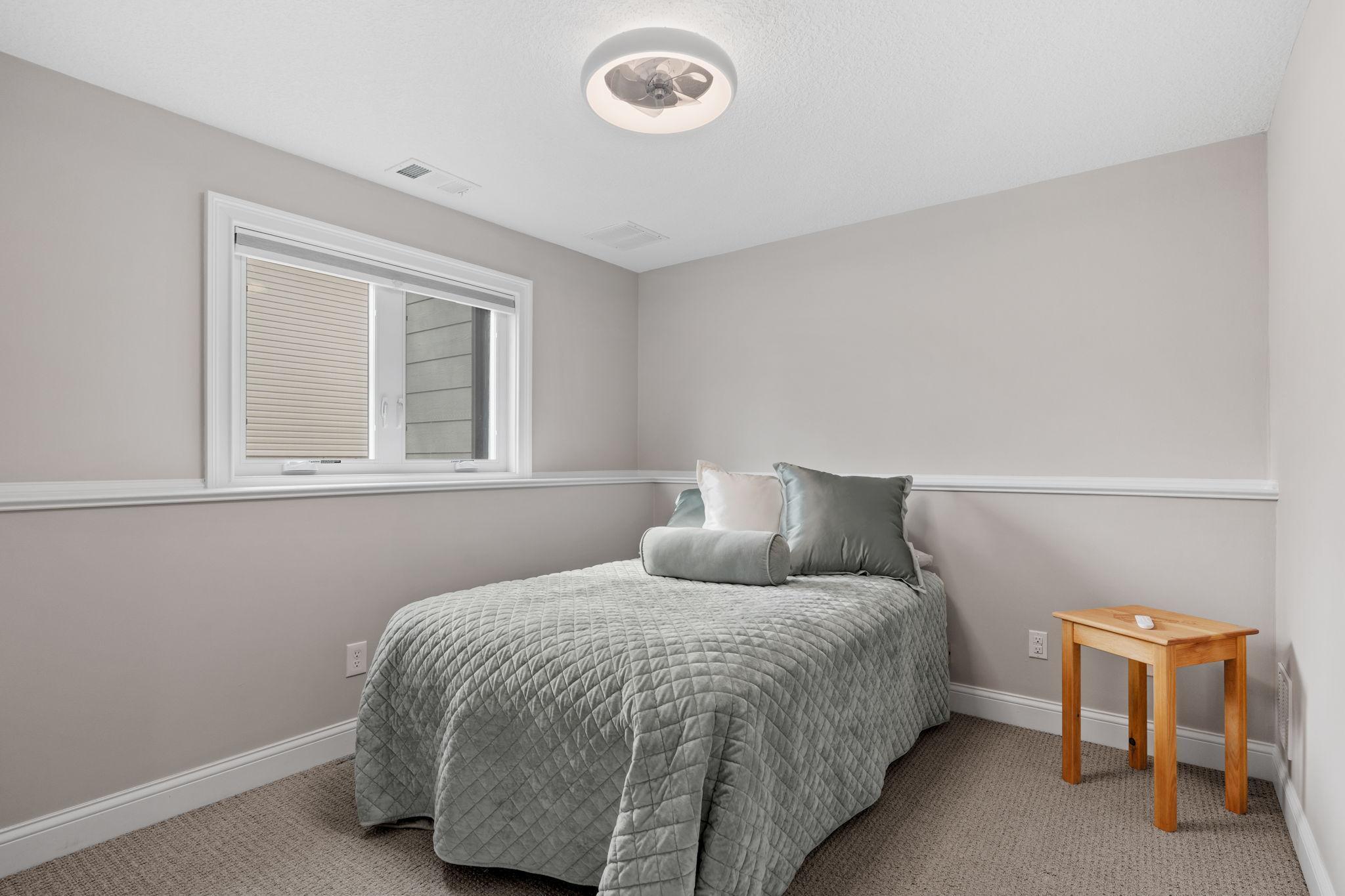 53-web-or-mls-12443 90th Ave N-53.jpg
