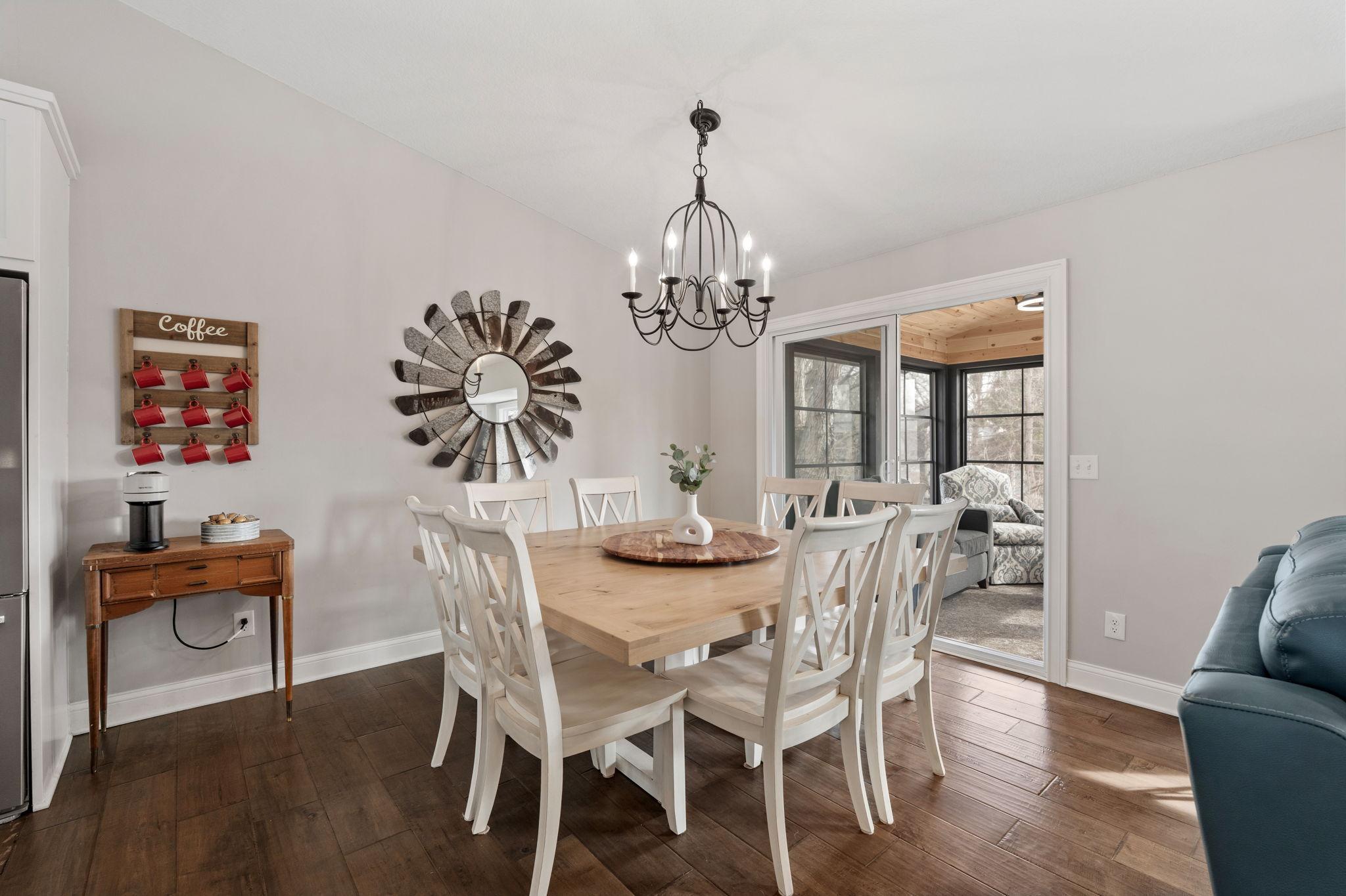 22-web-or-mls-12443 90th Ave N-22.jpg