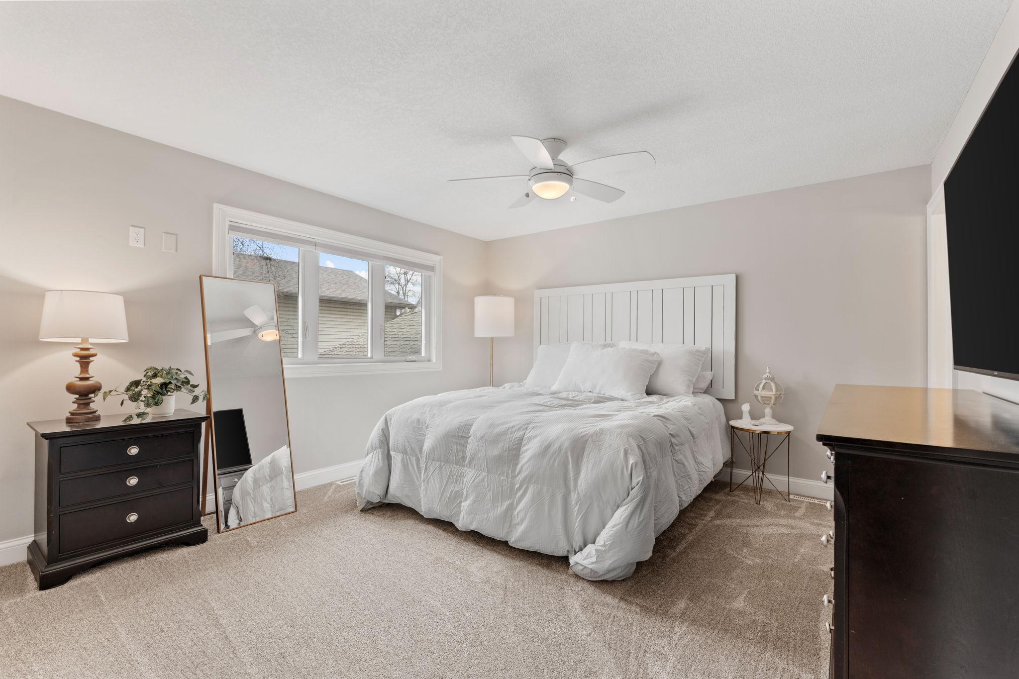 42-web-or-mls-12443 90th Ave N-42.jpg