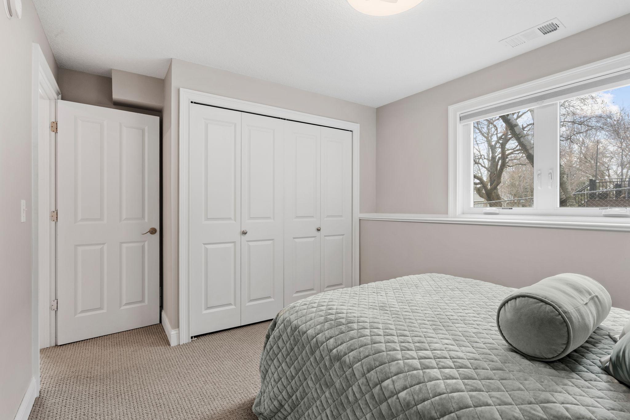 54-web-or-mls-12443 90th Ave N-54.jpg